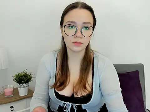 Snapshot of KatySensualy chatting on 10/08/25, 03:09 KatySensualy online show from 10/08/25, 03:09