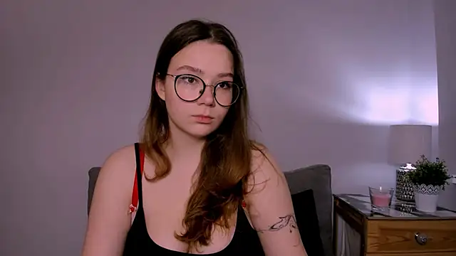 Snapshot of KatySensualy chatting on 11/28/25, 01:14 KatySensualy online show from 11/28/25, 01:14