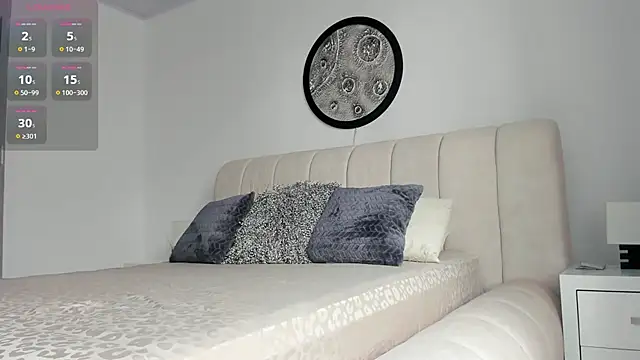 Snapshot of victoriia_rose chatting on 09/17/25, 09:27 victoriia rose online show from 09/17/25, 09:27