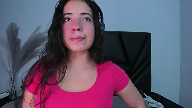 Nicol Chang online show from 09/22/25, 03:19