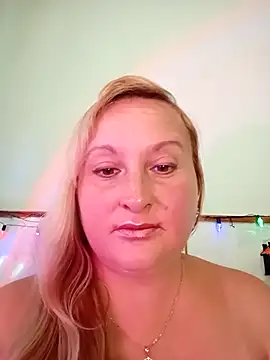 XHelenaX90 online show from 09/23/25, 09:01