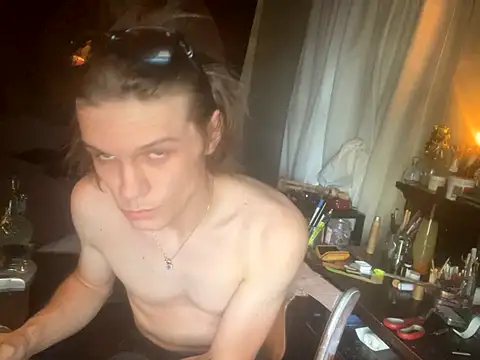 Snapshot of XanderOzzz chatting on 10/02/25, 02:02 XanderOzzz online show from 10/02/25, 02:02