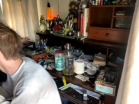 Snapshot of XanderOzzz chatting on 10/16/25, 04:52 XanderOzzz online show from 10/16/25, 04:52