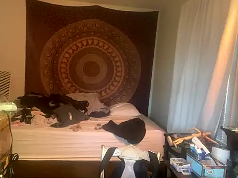 Snapshot of XanderOzzz chatting on 11/09/25, 01:42 XanderOzzz online show from 11/09/25, 01:42