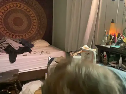 Snapshot of XanderOzzz chatting on 11/11/25, 09:20 XanderOzzz online show from 11/11/25, 09:20