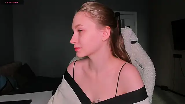 Ammi bliss online show from 11/14/25, 06:12