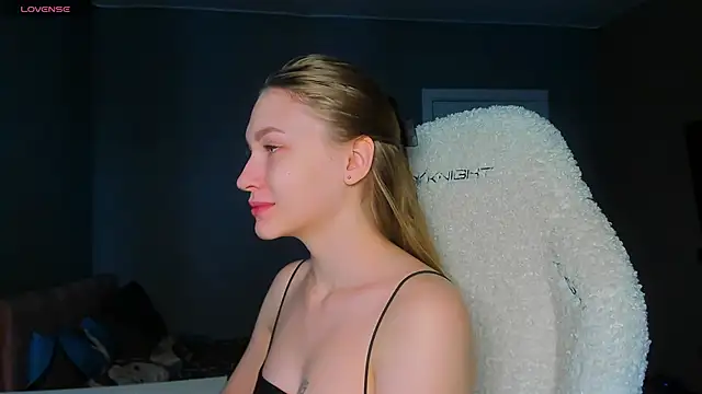 Ammi bliss online show from 11/15/25, 04:32