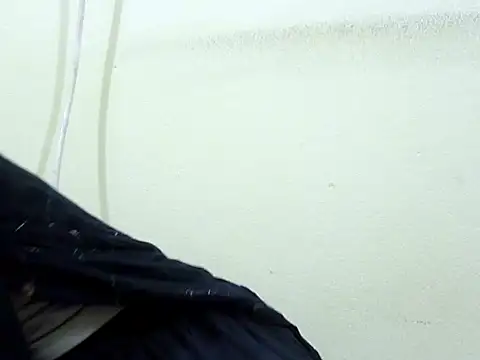 smallcuute online show from 12/03/25, 08:18