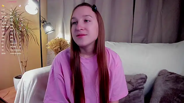 Snapshot of NanaMertins chatting on 11/11/25, 01:05 NanaMertins online show from 11/11/25, 01:05