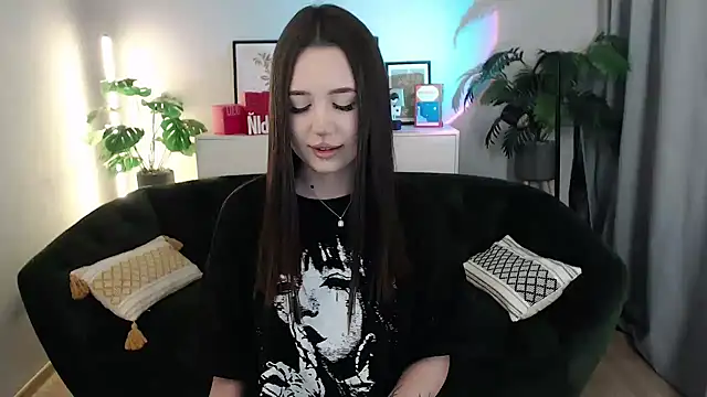 BlackEyesGirl online show from 01/18/26, 06:28