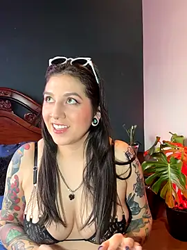 Snapshot of isa__vellum chatting on 09/08/25, 03:11 isa vellum online show from 09/08/25, 03:11