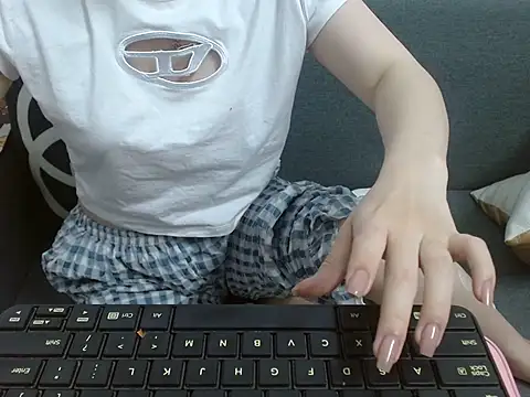 Lamoon 2k online show from 10/21/25, 12:55