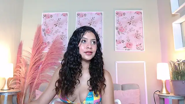 CurlyDani online show from 10/06/25, 07:00