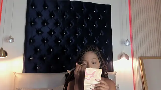 AbbieCyruz online show from 10/09/25, 11:52