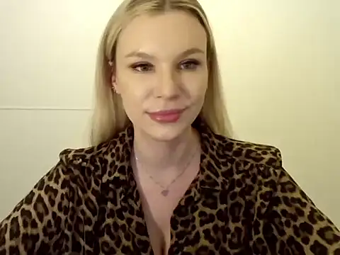 SadieBrilliance online show from 09/25/25, 06:11