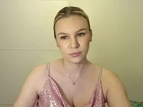 SadieBrilliance online show from 10/21/25, 06:08