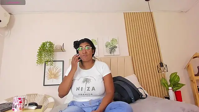  Miaa khalifa  online show from 07/23/26, 12:14