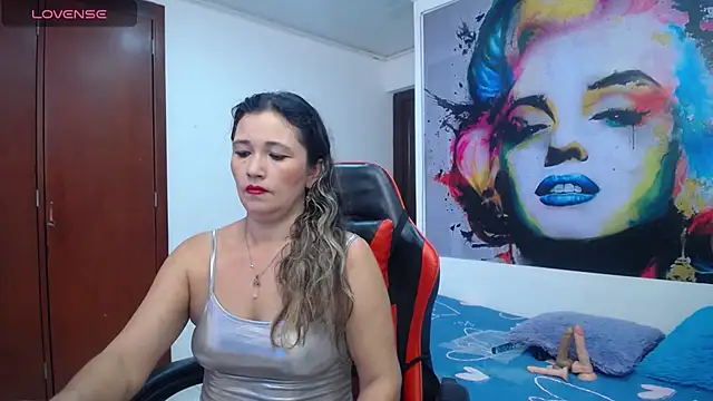 noelia milf19 online show from 07/08/26, 05:50