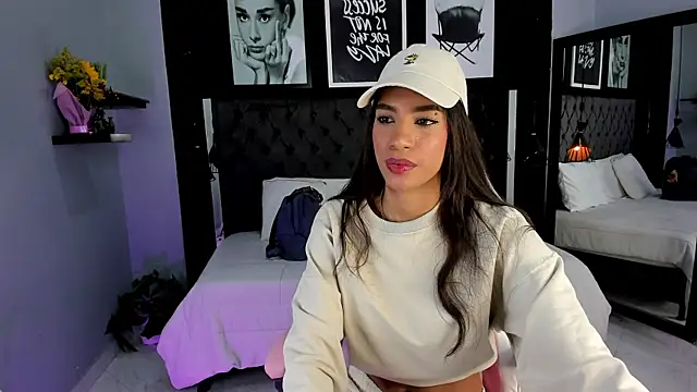 kitty collins  online show from 09/24/25, 10:29