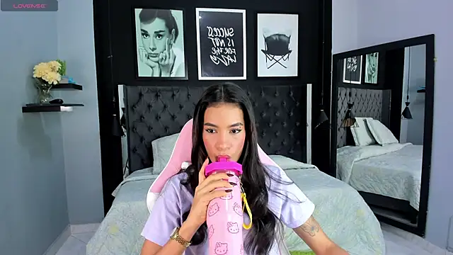 kitty collins  online show from 10/02/25, 10:22