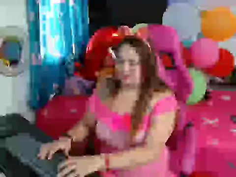 rous-kinky online show from 09/17/25, 01:13