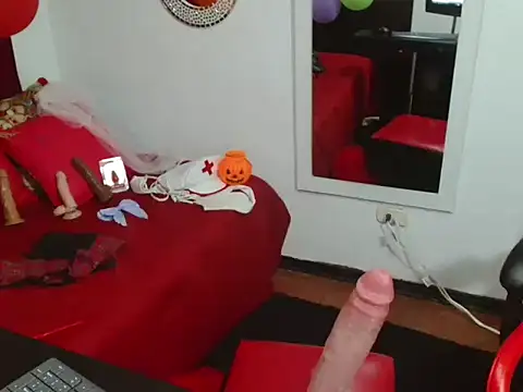 rous-kinky online show from 10/31/25, 03:13