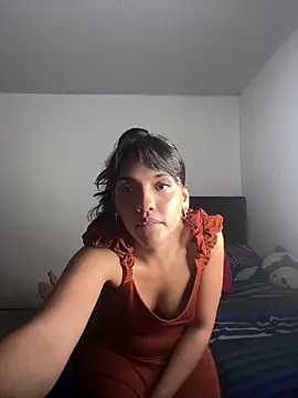 Snapshot of Dixonykaty chatting on 04/04/26, 04:44 Dixonykaty online show from 04/04/26, 04:44