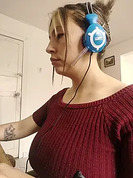 AlanaDesire online show from 09/28/25, 05:40