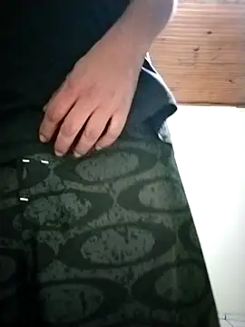 Snapshot of Marquingalo chatting on 10/25/25, 04:09 Marquingalo online show from 10/25/25, 04:09