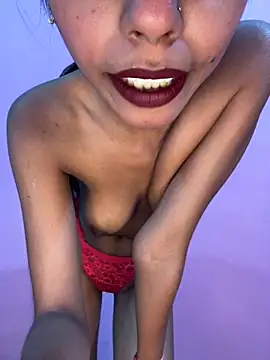 Snapshot of Small_Titss chatting on 04/23/26, 05:52 Small Titss online show from 04/23/26, 05:52