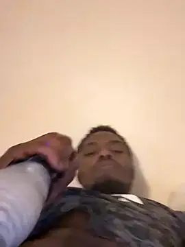 Snapshot of Marcus74bgd chatting on 10/29/25, 11:12 Marcus74bgd online show from 10/29/25, 11:12