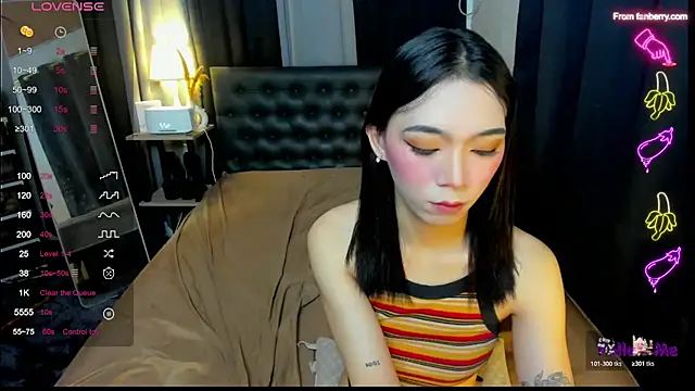 Snapshot of bellamoonlightX chatting on 03/28/26, 08:14 bellamoonlightX online show from 03/28/26, 08:14