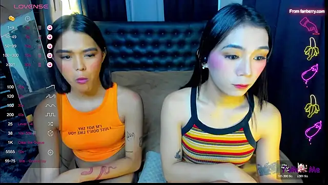 Snapshot of bellamoonlightX chatting on 05/13/26, 11:18 bellamoonlightX online show from 05/13/26, 11:18