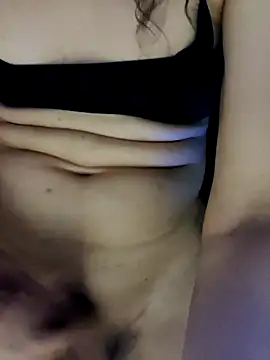 Snapshot of Tselka chatting on 10/17/25, 07:49 Tselka online show from 10/17/25, 07:49