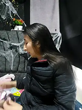 LunaBaby- online show from 10/28/25, 11:14