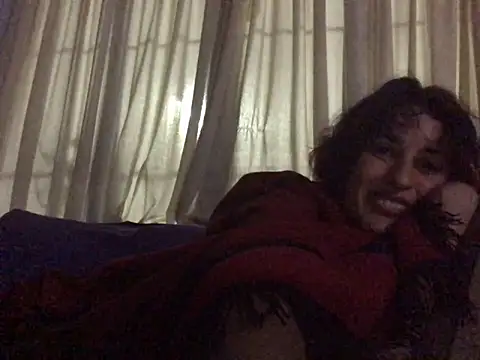 Snapshot of kendrafarq chatting on 10/26/25, 05:02 kendrafarq online show from 10/26/25, 05:02