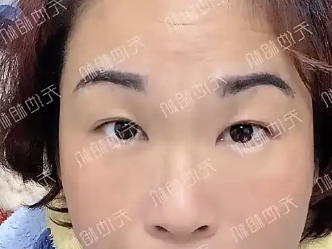 Snapshot of Eve-o chatting on 11/14/25, 10:25 Eve-o online show from 11/14/25, 10:25