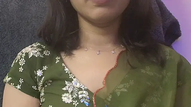 Snapshot of SWEET-18-TEEN chatting on 10/09/25, 06:17 SWEET-18-TEEN online show from 10/09/25, 06:17