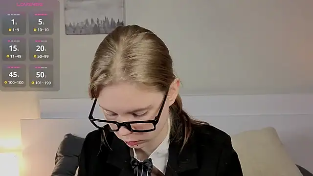 JulietteRain online show from 07/27/26, 10:17