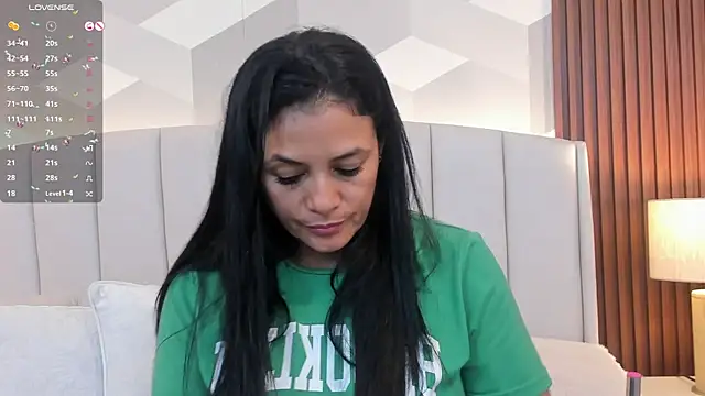 Mommy Naughty online show from 07/27/26, 11:28