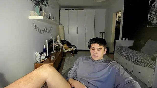 Snapshot of Bear_Beer130 chatting on 09/13/25, 03:34 Bear Beer130 online show from 09/13/25, 03:34