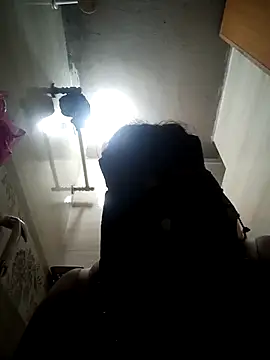 Snapshot of jenyfer709 chatting on 10/04/25, 07:34 jenyfer709 online show from 10/04/25, 07:34