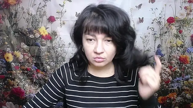 SelenaFly online show from 10/04/25, 11:08