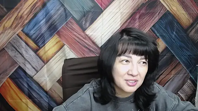 SelenaFly online show from 10/18/25, 11:11