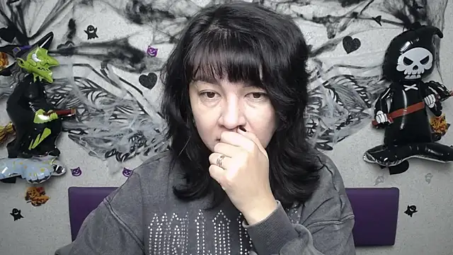 SelenaFly online show from 10/23/25, 05:07