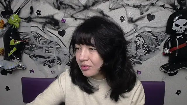 SelenaFly online show from 10/31/25, 06:03