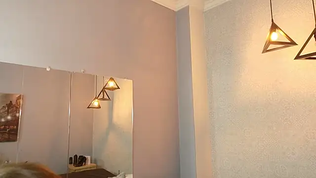 AnnyAndRoman online show from 10/11/25, 06:17