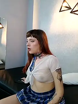 AnnyAndRoman online show from 10/16/25, 05:58