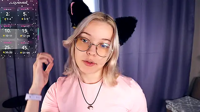 EdaKirkIin online show from 10/31/25, 05:19