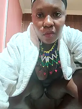 Snapshot of DarkQueen_94 chatting on 10/02/25, 10:06 DarkQueen 94 online show from 10/02/25, 10:06